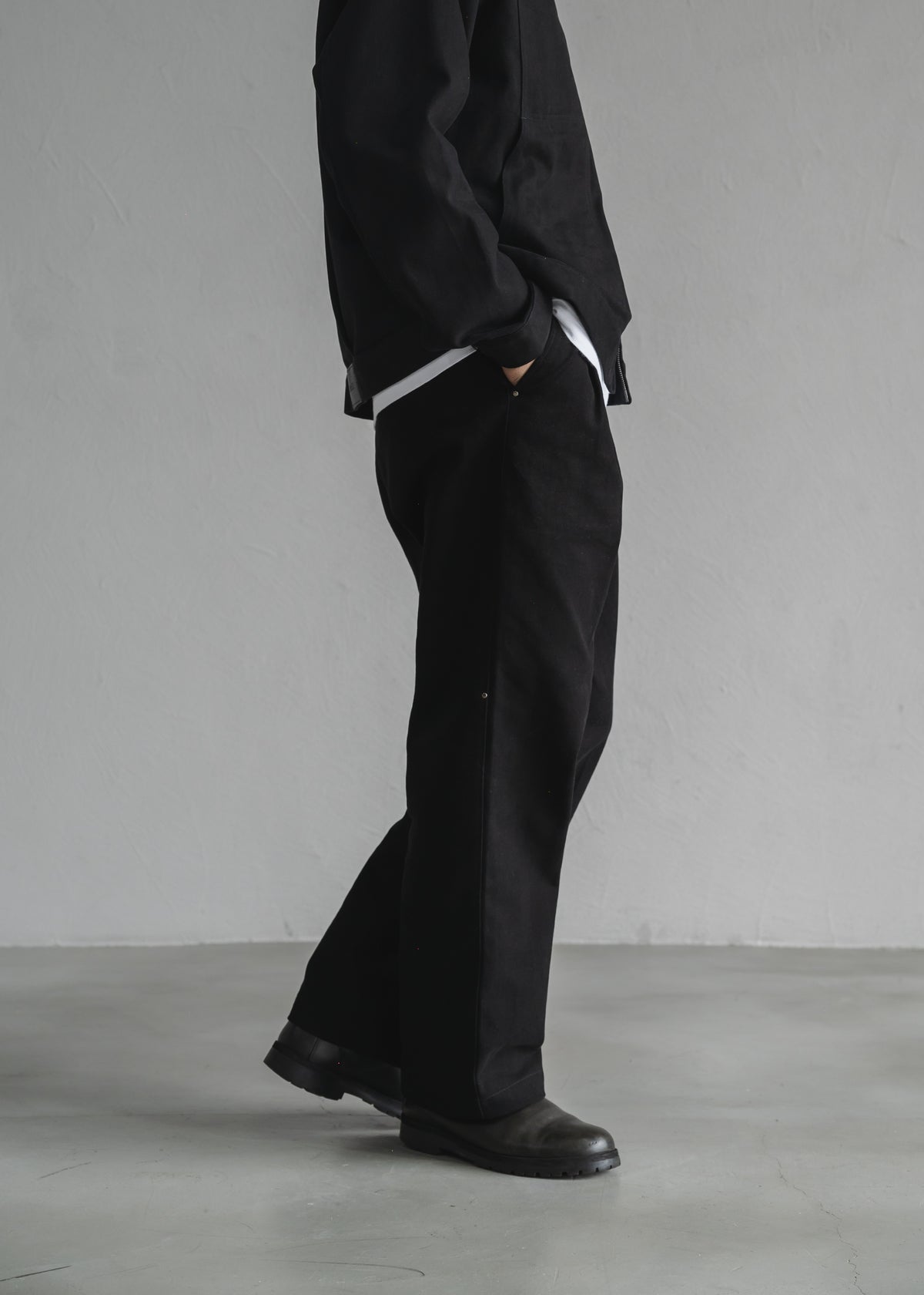 STUD CHINO  2-TUCK WIDE TROUSERS