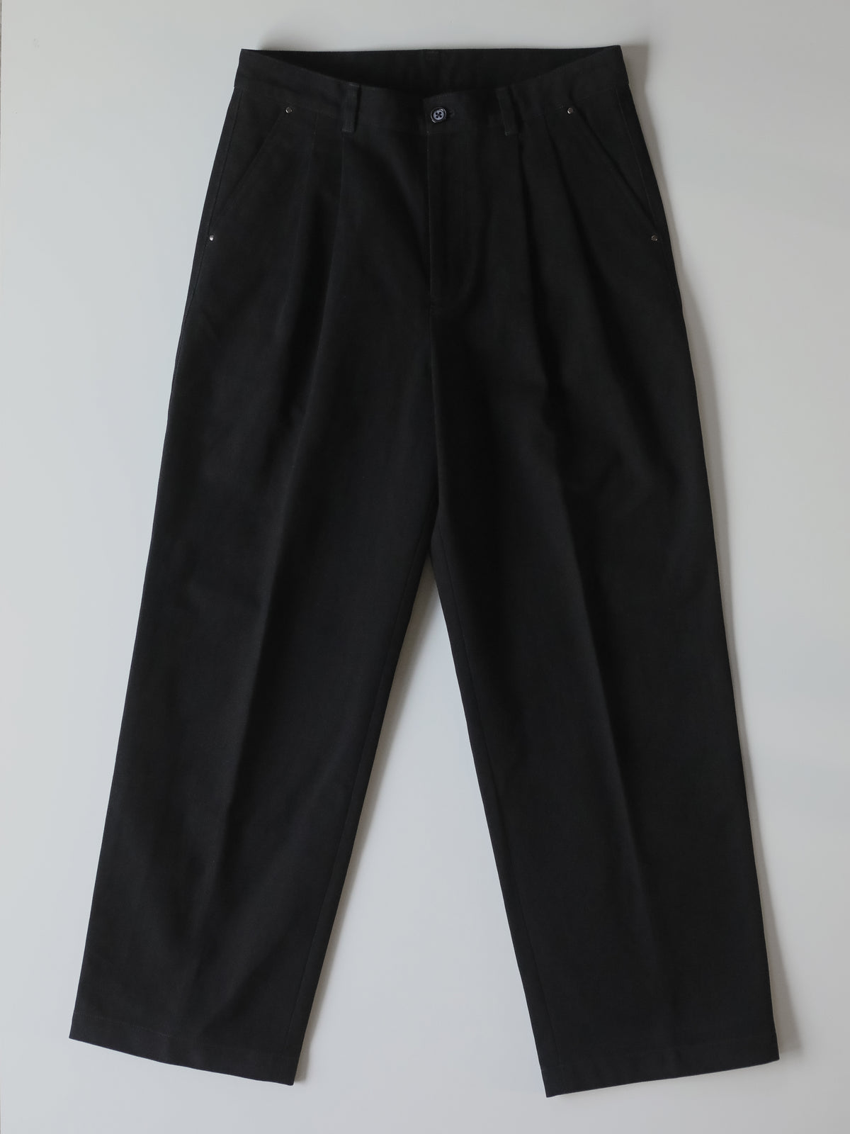 STUD CHINO  2-TUCK WIDE TROUSERS